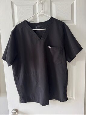 Figs Men’s Black V-Neck Short Sleeve Scrub Top